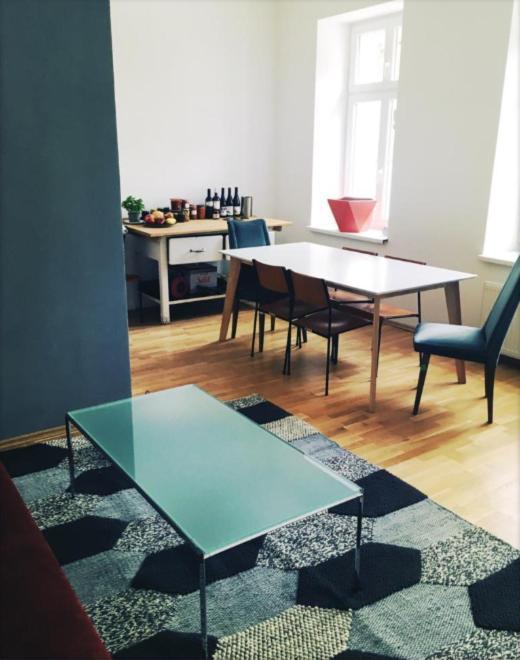 Grosse 4 Zimmer Wohnung. Schonbrunn-nahe! Apartament