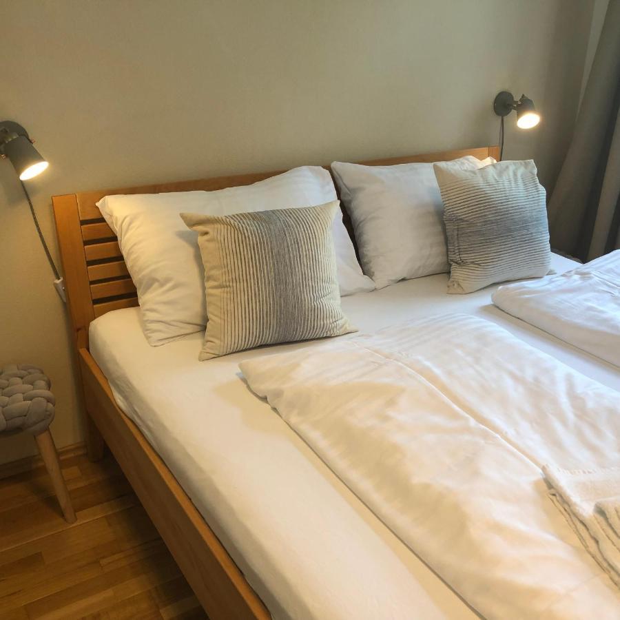 Grosse 4 Zimmer Wohnung. Schonbrunn-nahe! * Wiedeń