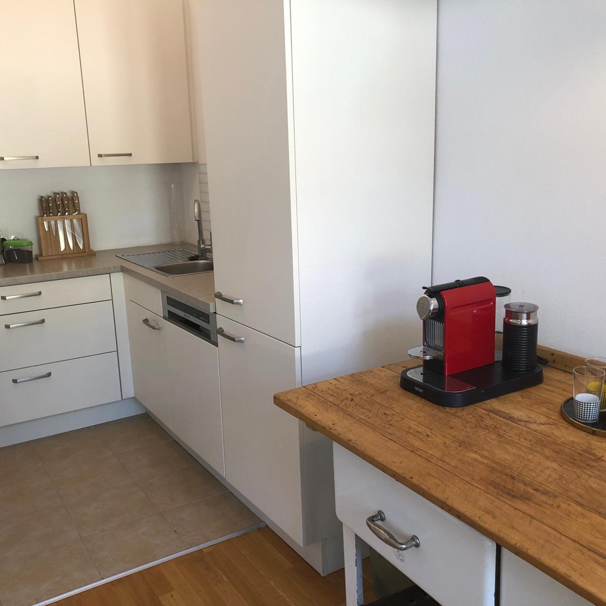 Grosse 4 Zimmer Wohnung. Schonbrunn-nahe! Apartament *