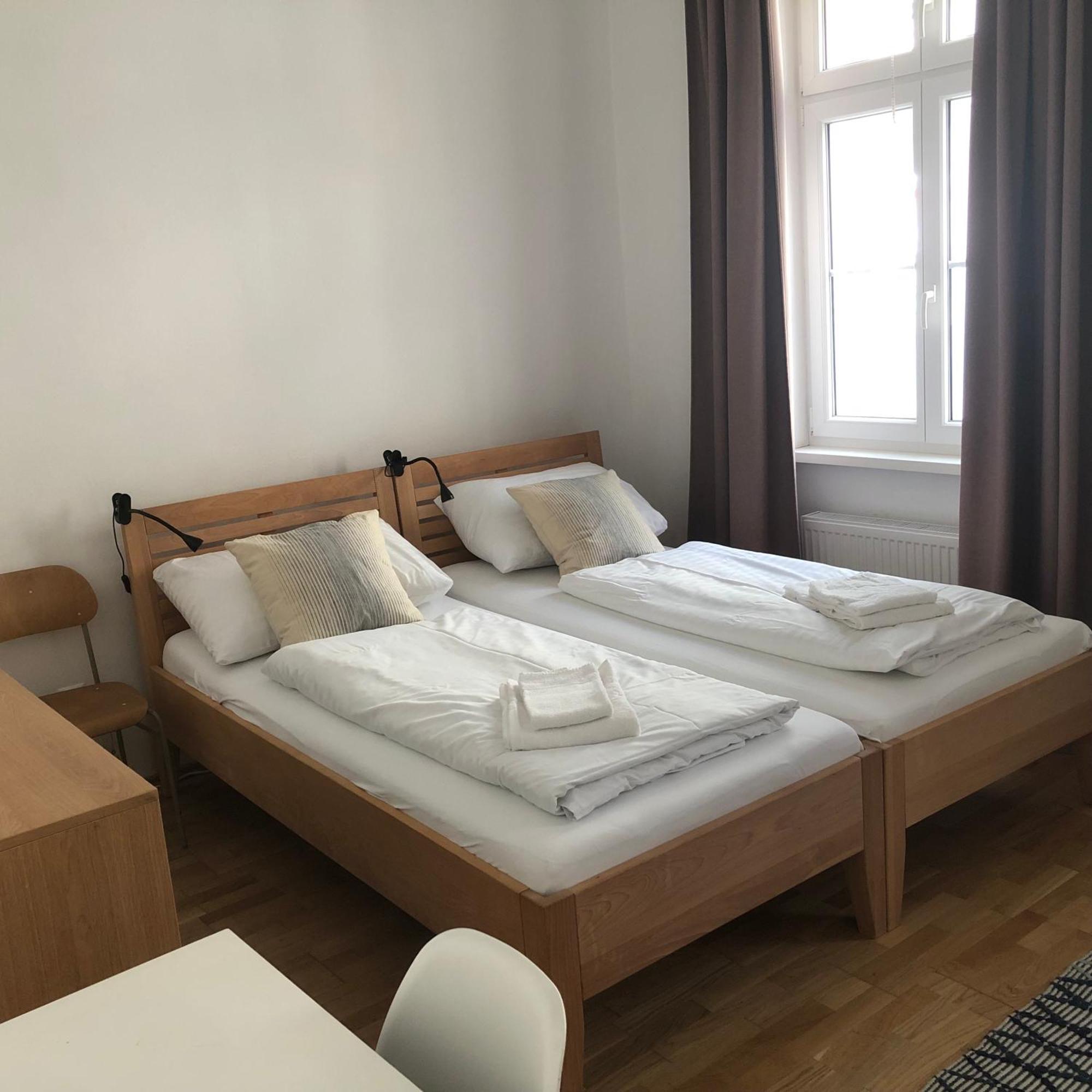 Grosse 4 Zimmer Wohnung. Schonbrunn-nahe! Apartament *